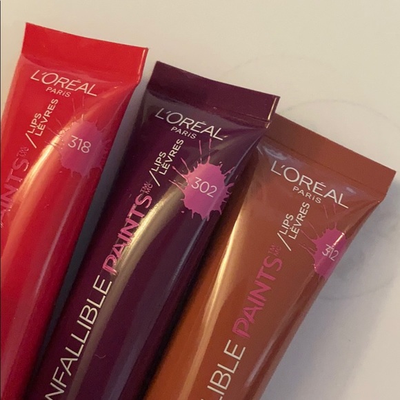 NEW - lot of 3 L'Oréal lip products - Picture 2 of 2